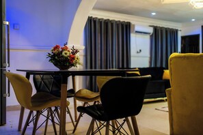 Apartment, 3 Bedrooms, Smoking | Living room - 3 Bedroom Luxury Apartment With Pool -24hrs Power -ps4 (Lagos)