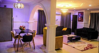 2 Bedroom Luxury Apartment With Pool -24hrs Power -ps4
