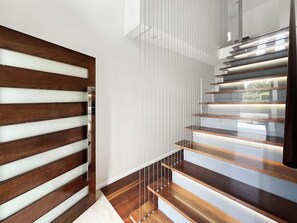 Interior - Heart of the Village - Walk to the Waters Edge (Shellharbour)