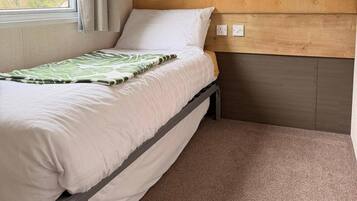 3 kamar tidur, setrika/meja setrika, Wi-Fi gratis, dan seprai linen