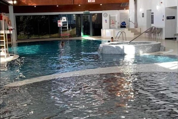 Cabin | Pool | Outdoor pool