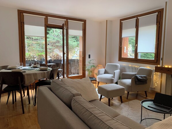 Fireplace - APARTMENT IN ORDINO 3 MN FROM THE VILLAGE CENTER - HUT 8270 (Ordino)