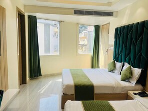 Interior - Goroomgo Global Inn Amritsar (Amritsar)