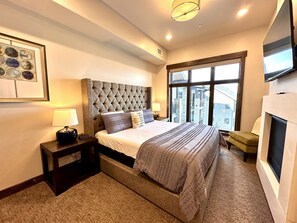 Condo, 3 Bedrooms | 3 bedrooms, iron/ironing board, free WiFi
