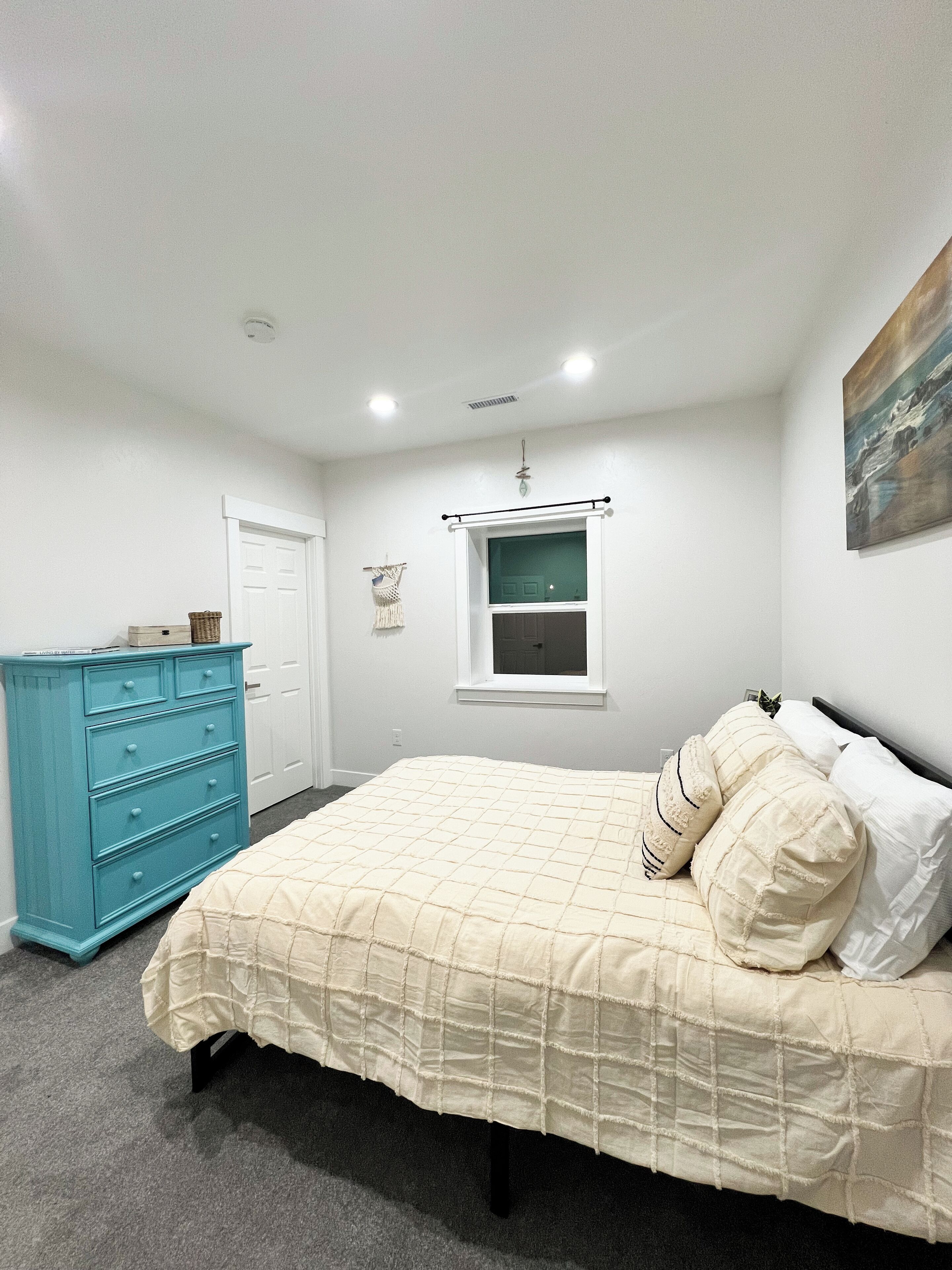 2 多间卧室、免费 WiFi、床单