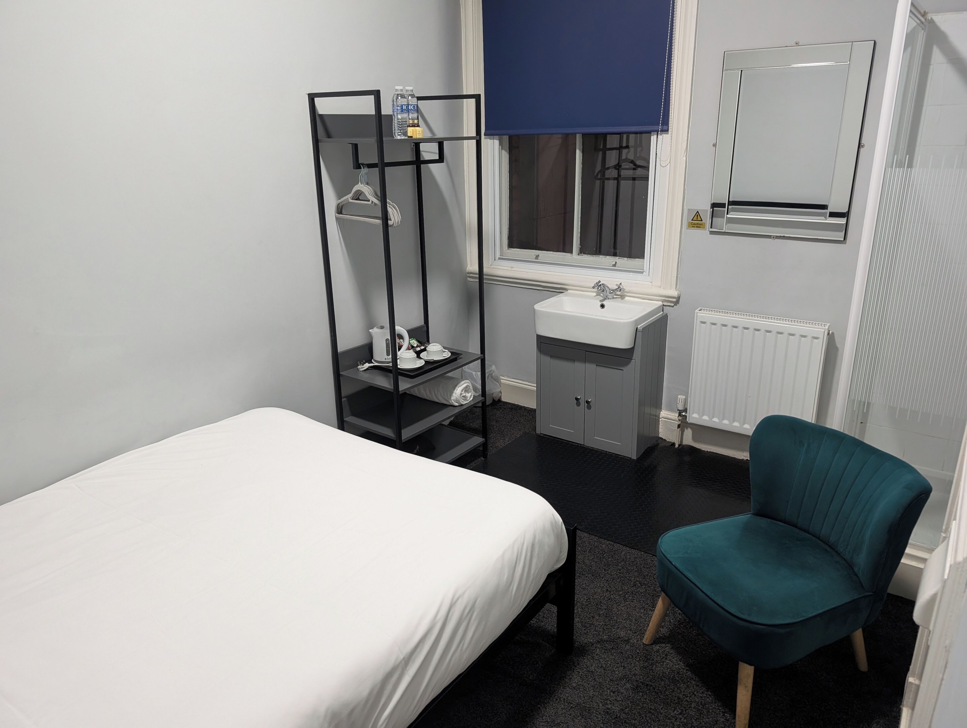 Photo - Piccadilly Central