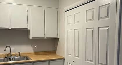This 1-bedroom, 1-bathroom apartment