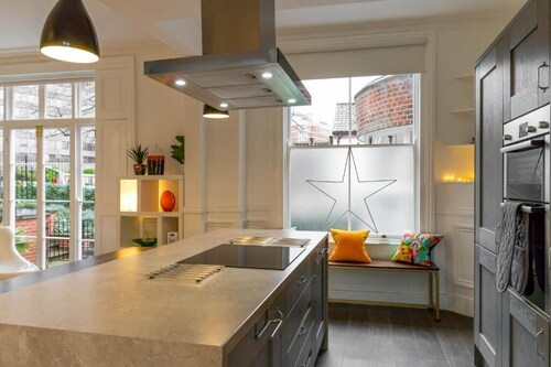 Host & Stay | All Saints Green Cottage