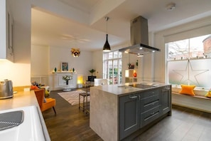 Fridge, microwave, oven, stovetop - Host & Stay | All Saints Green Cottage (Norwich)
