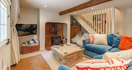 Host & Stay | The Old Post Office in Docking