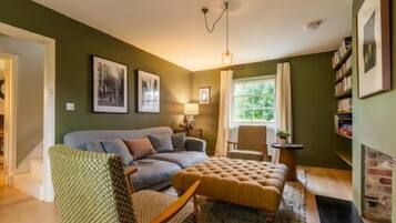 Télévision, lecteur de DVD, espaces bureaux