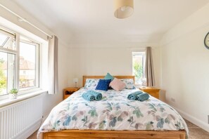 3 soverom, skrivebord, strykejern/-brett og wi-fi