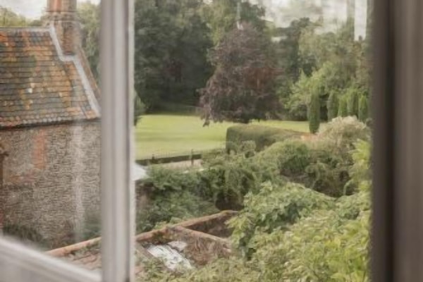 Manor View, Fakenham - Host & Stay