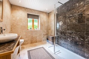 Shower, towels