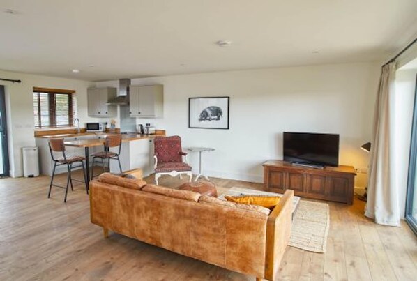 TV - Host & Stay | Number Four, PigLets (Swaffham)