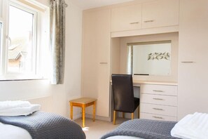 3 bedrooms, WiFi, bed sheets