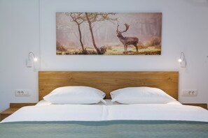 Classic Studio | Premium bedding, desk, laptop workspace, free WiFi - Domačija Log v Bohinju (Bohinj)