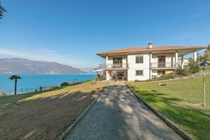 Villa familiar, varias habitaciones, junto a la montaña (Casa Antonia) | Exterior
