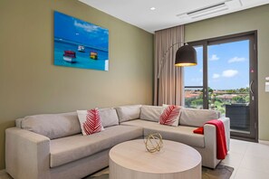 Smart TV - Ocean View! 3 Balconies! Pool! (Noord)