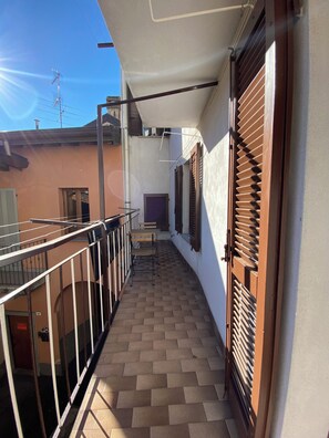 Property grounds - Cà Lina Lecco, spacious apartment whith parking space  (Lecco)