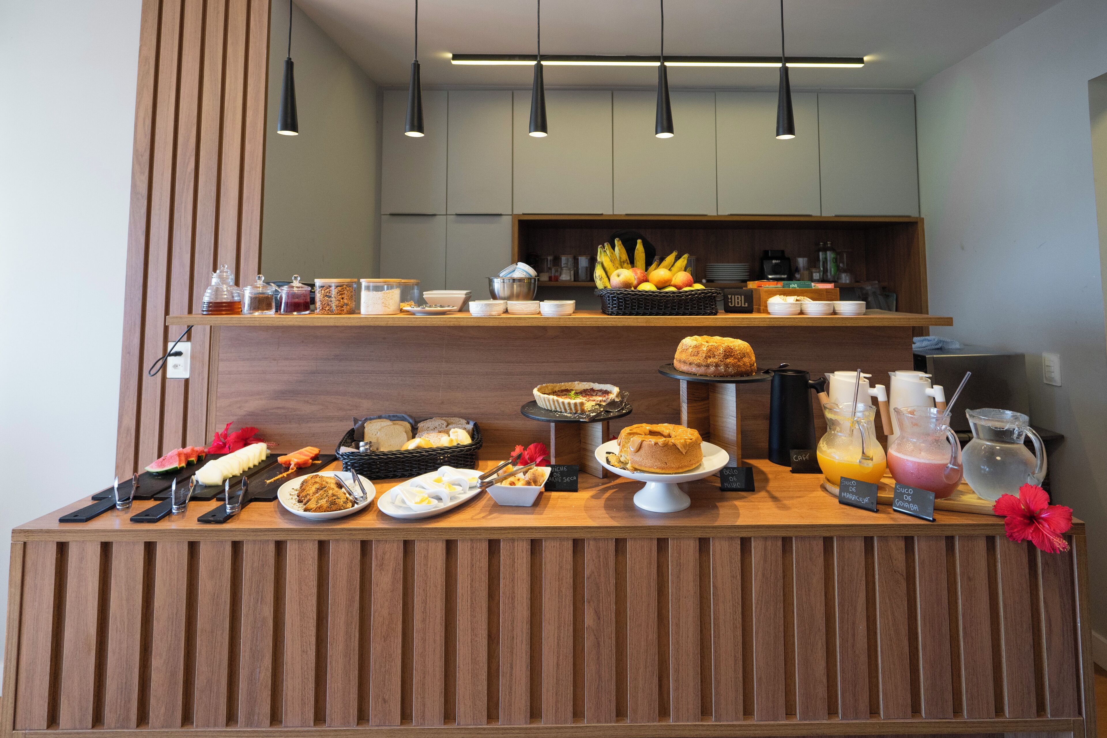 Café da manhã continental grátis todos os dias