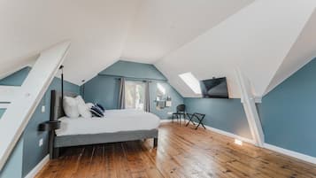 5 slaapkamers, een strijkplank/strijkijzer, wifi, beddengoed