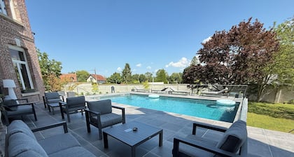 Exceptional residence 10 km from Amiens