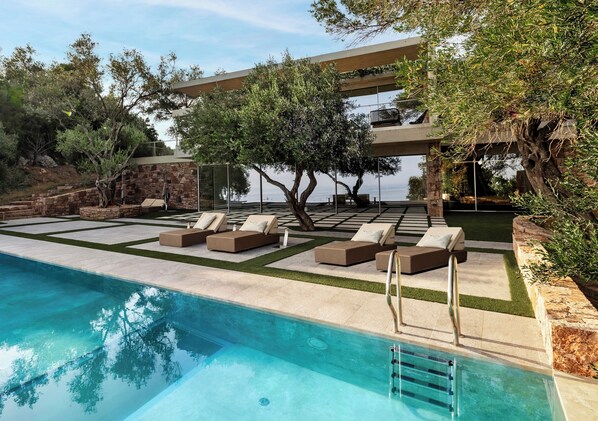 Pool - Luxury Villa Rocnrolla (Corfu)