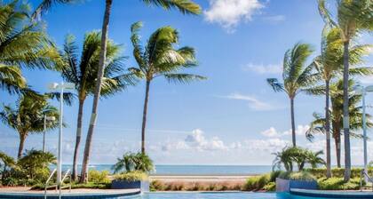 Oceanfront Resort, Infinity Pool, Hot Tub, Courtyard, Sleeps 6, 7 Nights, Hyatt