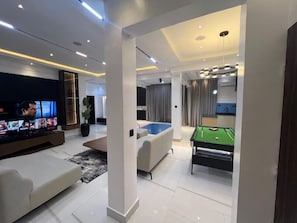 Economy Apartment, Balcony, City View | Living area