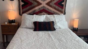 1 chambre, fer et planche à repasser, Wi-Fi, draps fournis