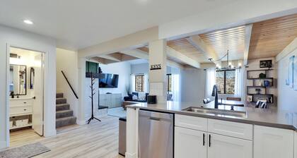 Alpine Loft: Cozy, Contemporary Mountain Retreat