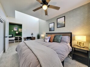 1 bedroom, free WiFi, bed sheets - Alpine Loft: Cozy, Contemporary Mountain Retreat (Brian Head)