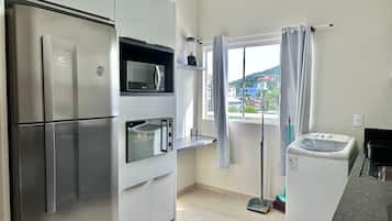 Apartment | Dapur peribadi | Peti sejuk, ketuhar gelombang mikro, ketuhar, dapur