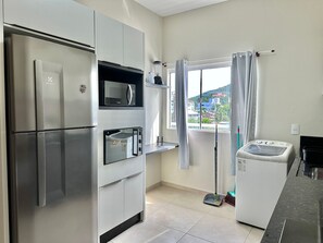 Apartment | Eigene Küche | Kühlschrank, Mikrowelle, Ofen, Herdplatte