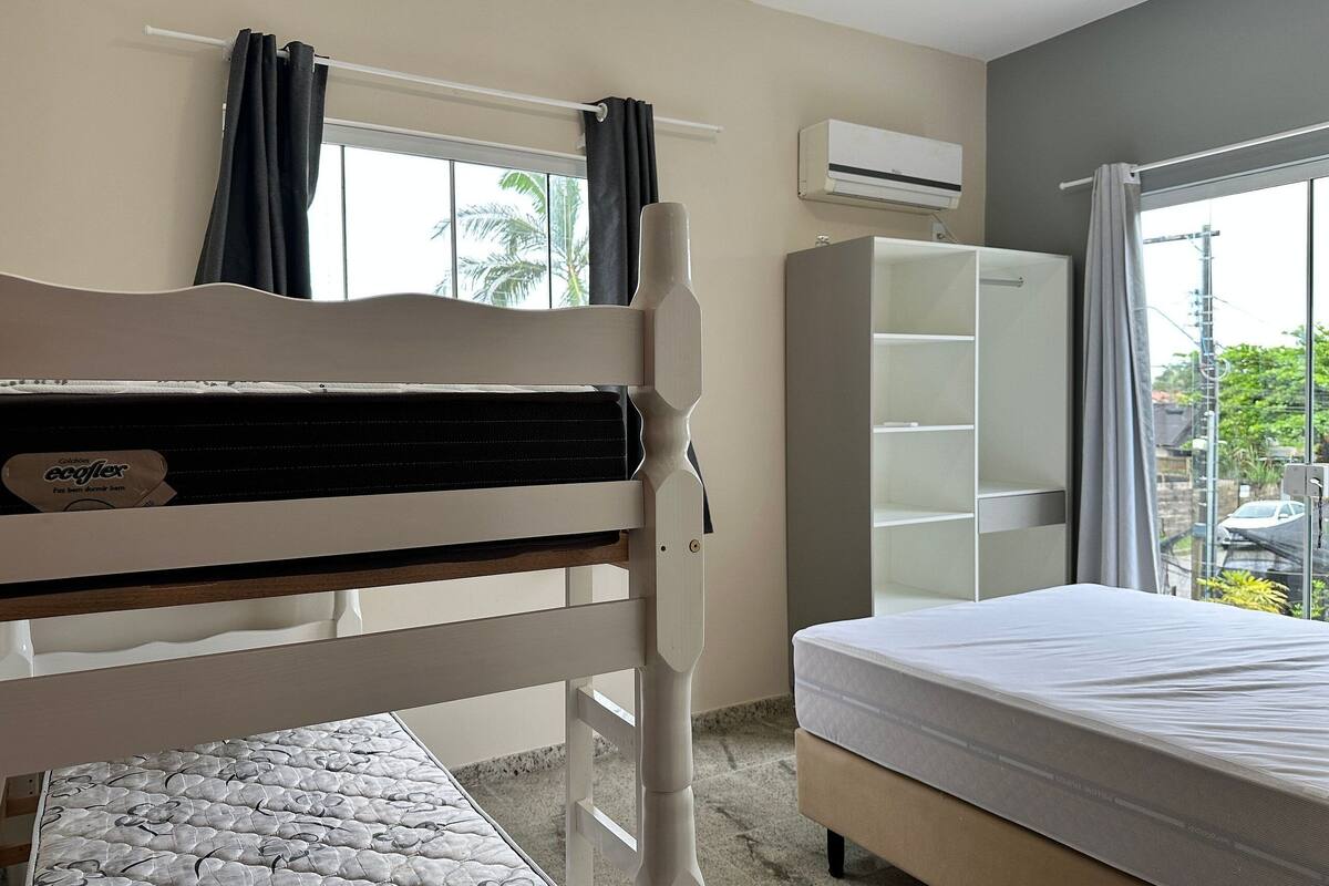 2 bedrooms, free WiFi