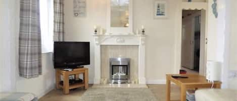 Chalet | Living area | TV