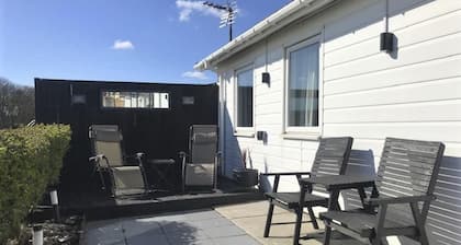 3 Bedroom Detached Holiday Chalet, Southshore Park