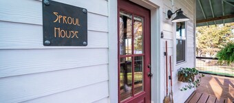 Sproul Cottage- On Lake O' the Pines- ADA