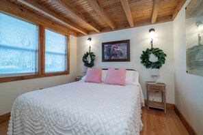 3 bedrooms, WiFi, bed sheets