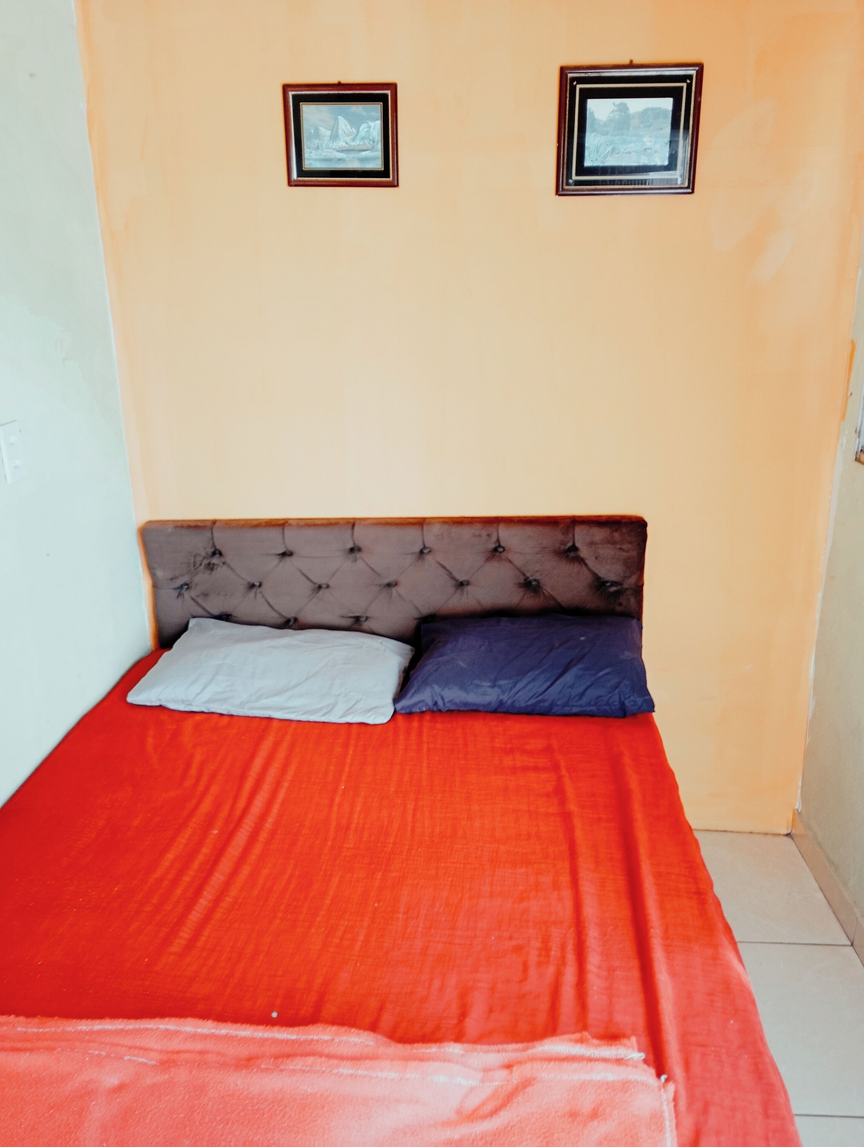 1 makuuhuone, silitysrauta/-lauta, ilmainen Wi-Fi, vuodevaatteet