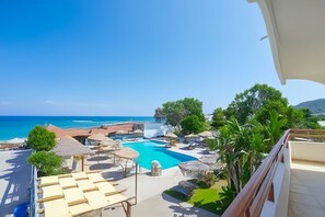 Tomannsrom – standard, sjøutsikt | Safe på rommet, skrivebord, lydisolert og wi-fi (inkludert)