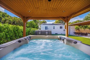 Terrace/patio - New Design Dist Gem:Pool,HotTub,Minigolf,Nespresso (Miami)