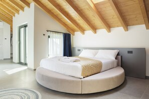 Luxury-Doppelzimmer, eigenes Bad, Poolblick