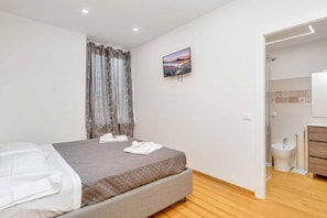 2 Schlafzimmer, Bügeleisen/Bügelbrett, WLAN, Bettwäsche