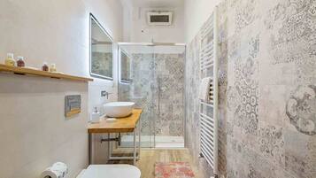 Doccia, bidet