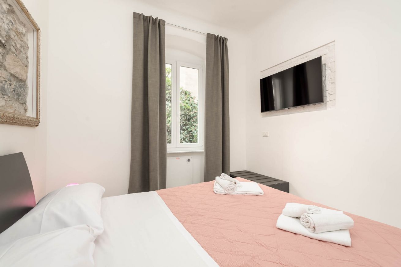 1 Schlafzimmer, Bügeleisen/Bügelbrett, Bettwäsche