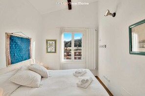 1 habitación y ropa de cama 