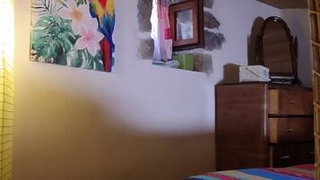 2 chambres, fer et planche Ă  repasser, lit parapluie, Wi-Fi