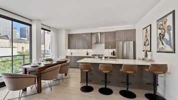 Fridge, microwave, oven, stovetop